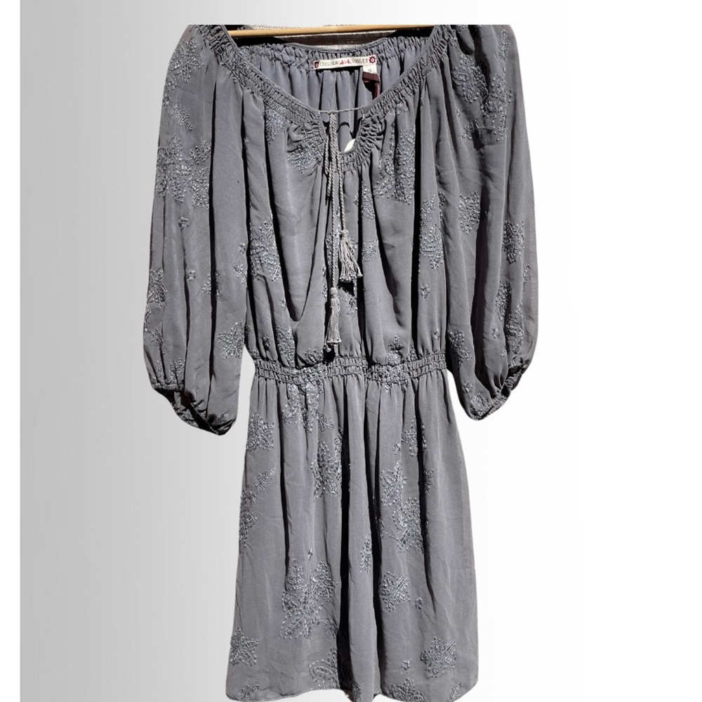 Embroidered detail chiffon gray dress